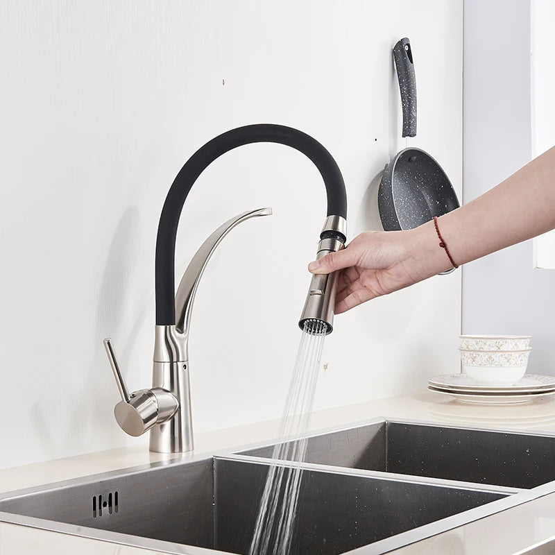 Brushed Nickel Rubber Kitchen Faucet Mixer Tap Rotation Pull Down Stream Sprayer Taps Hot Cold Water Tap One Handle Kitchen Tap