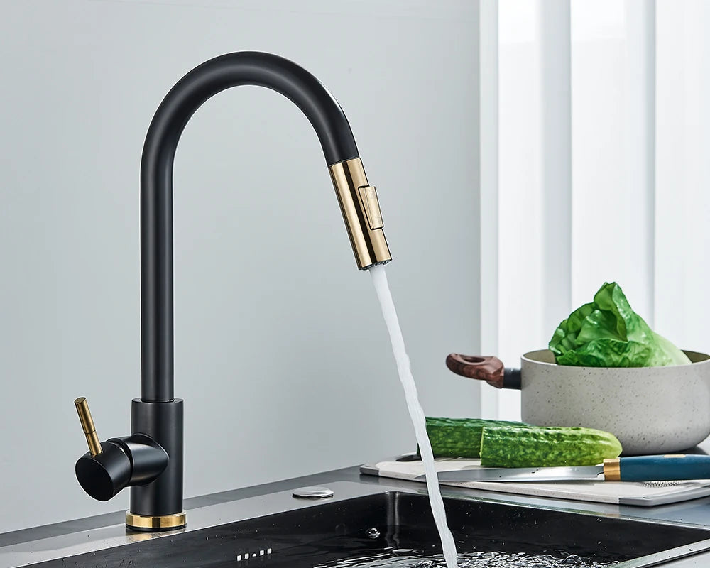 Quyanre Brushed Gold Kitchen Faucet Pull Out Kitchen Sink Water Tap Single Handle Mixer Tap 360 Rotation Kitchen Shower Faucet